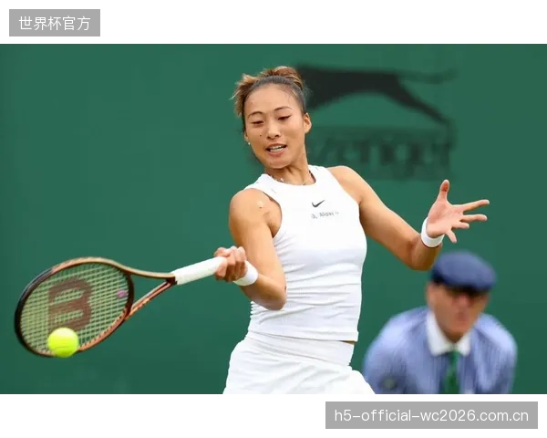 因罗马站保分失利，郑钦文世界排名下滑至第53位，自2022年8月以来首次跌出前五十。